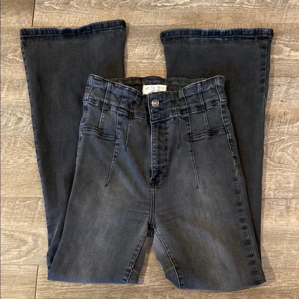 We The Free Jayde Flare Jeans Ridge Grey size 31 - Picture 2 of 9